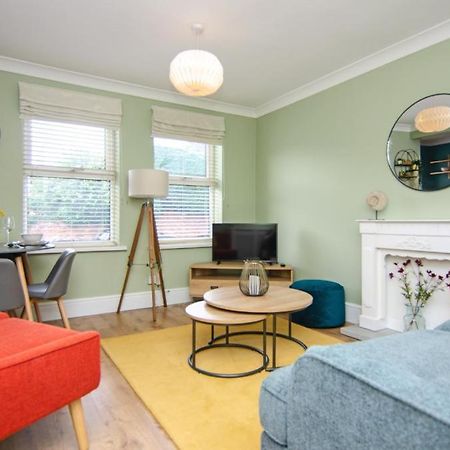 Cosy Lichfield Apartment Eksteriør billede