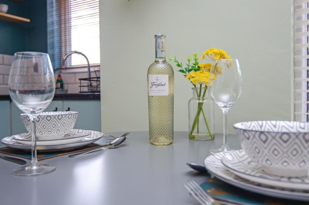 Cosy Lichfield Apartment Eksteriør billede
